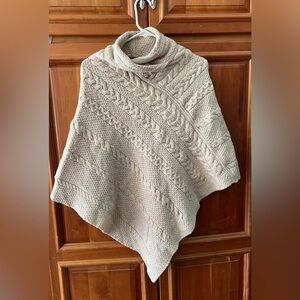 Linis Crafts 100% Merino Wool Irish Shawl